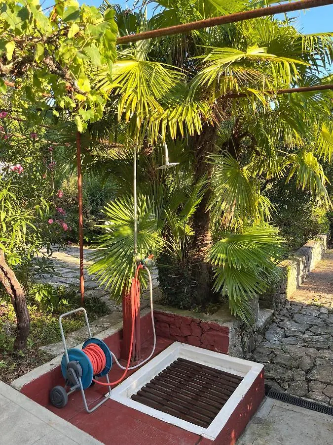 The Red - Beachfront House With A Big, Charming Garden Malinska Holiday home